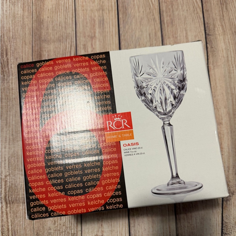 Crystal wine glass